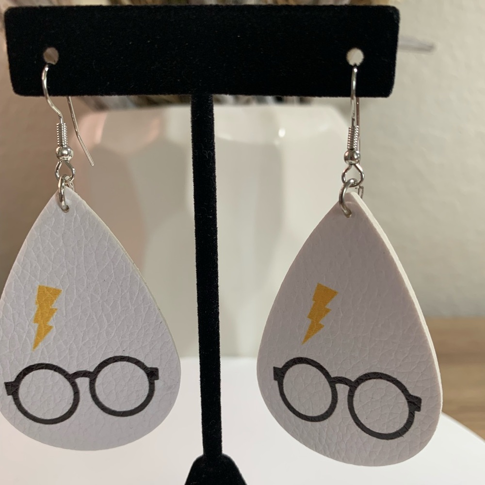 Teardrop Leather Earrings “ Eye Glasses “ - Picture 1 of 4